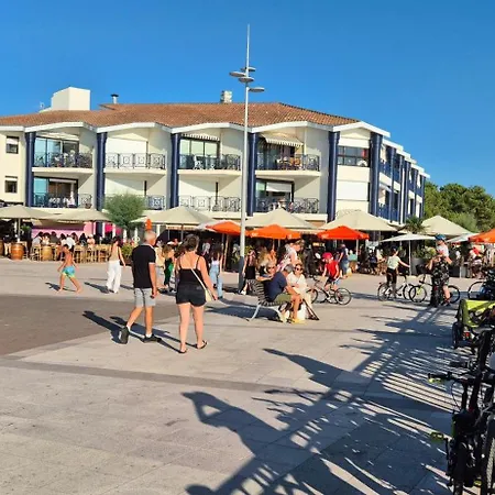 B4 Les Pieds Dans L'eau * 安德诺莱斯贝恩