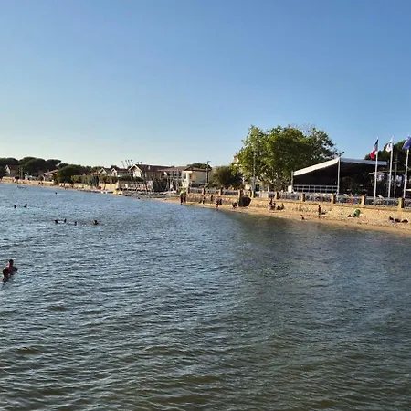 度假居 B4 Les Pieds Dans L'eau *