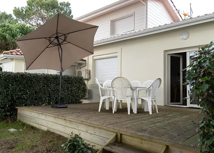 B4 Les Pieds Dans L'eau 別荘 *